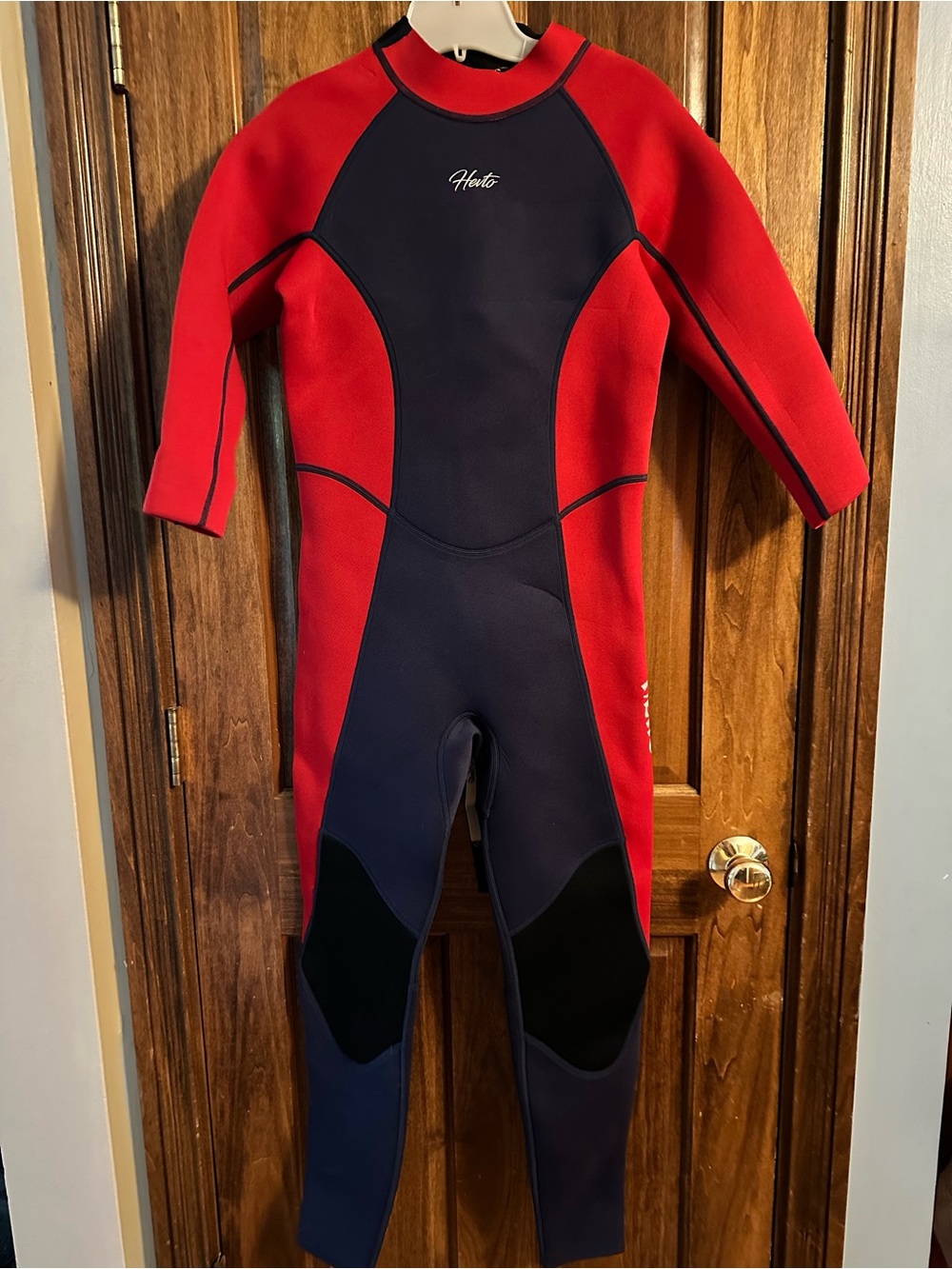 Youth XL Red & Navy Full-Body Wetsuit 3/2mm Neoprene